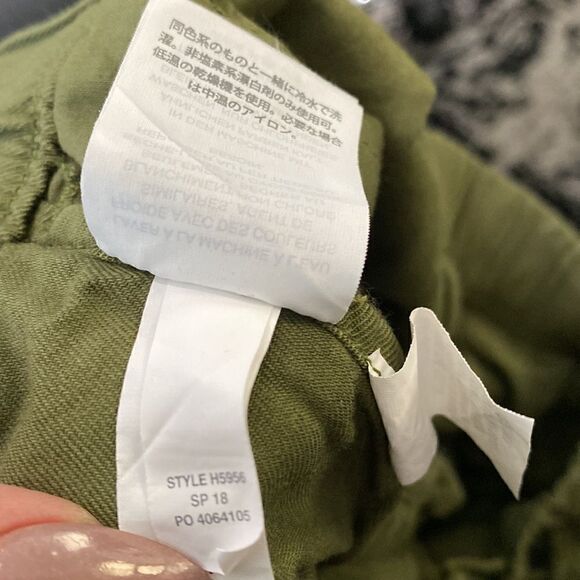 Madewell Olive Green pull-on shorts H5956 - Picture 11 of 12